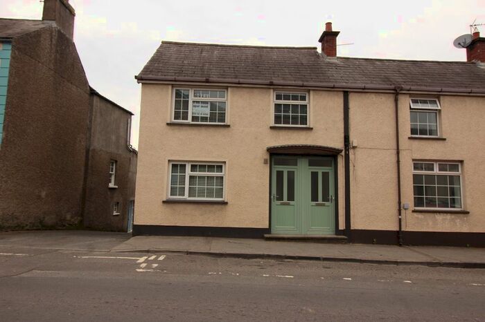 2 Bedroom Flat To Rent In Lisburn Street, Hillsborough, County Down, BT26