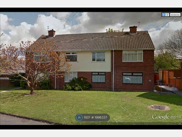 2 Bedroom Flat To Rent In Parkfields, Wolverhampton, WV4