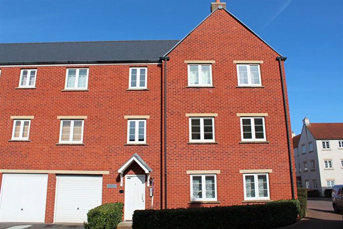 2 Bedroom Flat To Rent In Mulholland Way, Mulholland Park, Highbridge, TA9