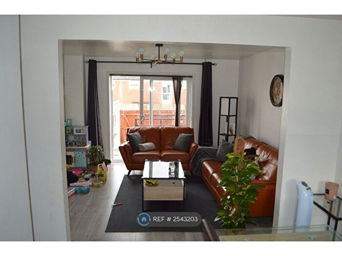 3 Bedroom End Of Terrace House To Rent In Downland Drive, Crawley, RH11