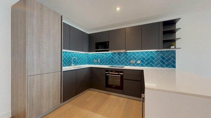 3 Bedroom Flat To Rent In Cremer Street, London, E2