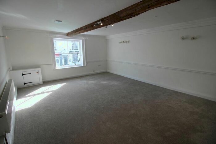 2 Bedroom Flat To Rent In Monnow Street, Monmouth, NP25