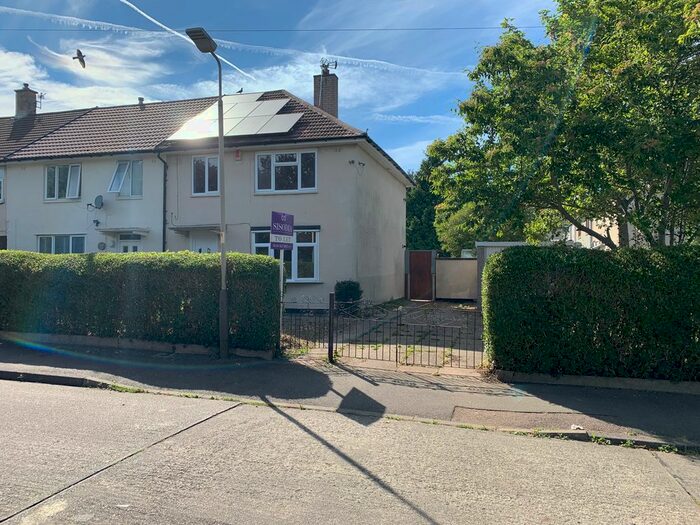 3 Bedroom Semi-Detached House To Rent In Hattern Avenue, Leicester, LE4