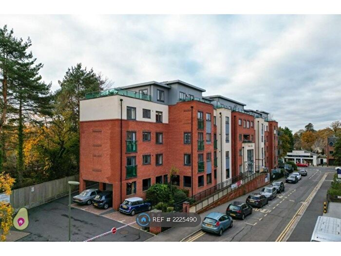 1 Bedroom Flat To Rent In Stokes Lodge, Camberley, GU15
