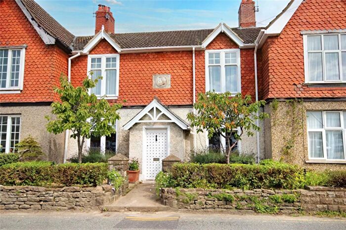 4 Bedroom Terraced House For Sale In Moormead Road, Wroughton, Swindon, SN4