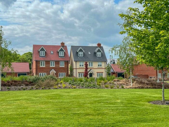 5 Bedroom Detached House For Sale In Carmel Meadows, Mongewell, Wallingford, OX10