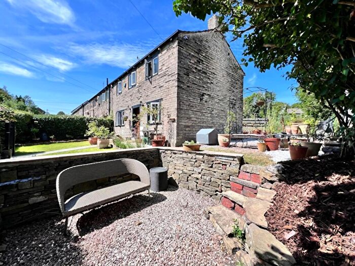 2 Bedroom End Of Terrace House For Sale In Lowerhouses Lane, Huddersfield, HD5