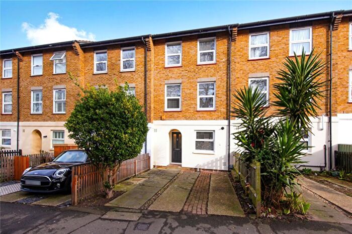 3 Bedroom Terraced House To Rent In Spring Hill, London, SE26