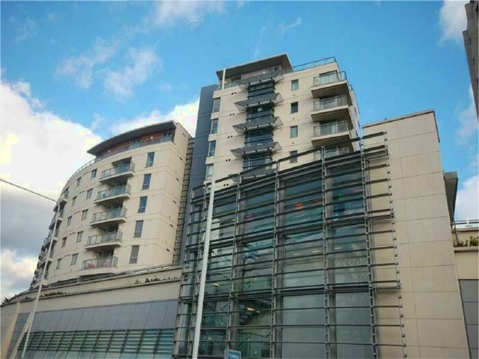 2 Bedroom Apartment To Rent In Maxim Tower Mercury Gardens, Romford, RM1
