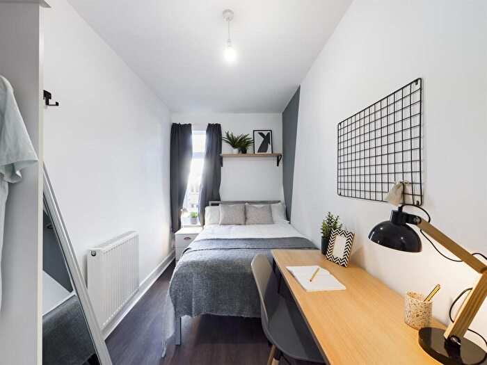 6 Bedroom House To Rent In Ripon Street, LN5