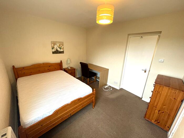 2 Bedroom Flat To Rent In Auchinyell Road, Aberdeen, AB10
