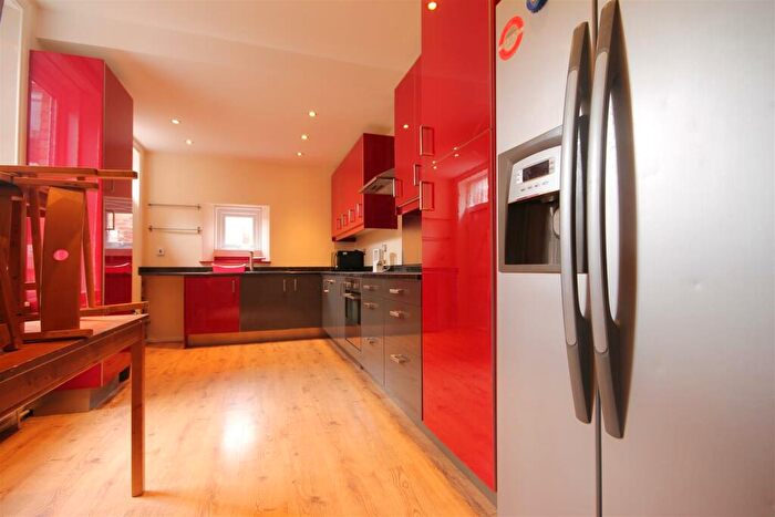 6 Bedroom Terraced House To Rent In Osborne Avenue, Jesmond, Newcastle Upon Tyne, NE2