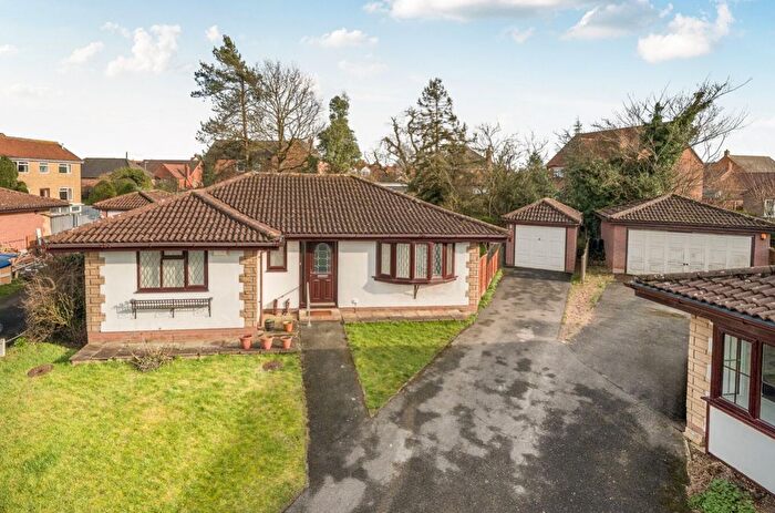 3 Bedroom Detached Bungalow For Sale In Villa Close, Branston, LN4