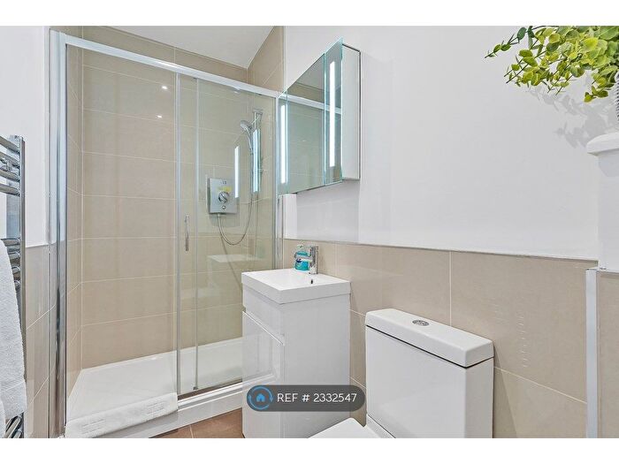 1 Bedroom Flat To Rent In West Street, Brighton, BN1