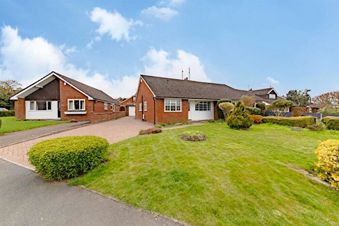 3 Bedroom Semi-Detached Bungalow For Sale In Goswell End Road, Harlington, LU5