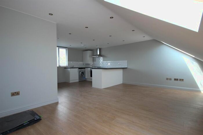 2 Bedroom Flat To Rent In Greenhill Road, Harlesden, NW10