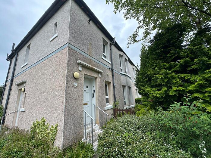 2 Bedroom Flat To Rent In Dryad Street, Thornliebank, Glasgow, G46