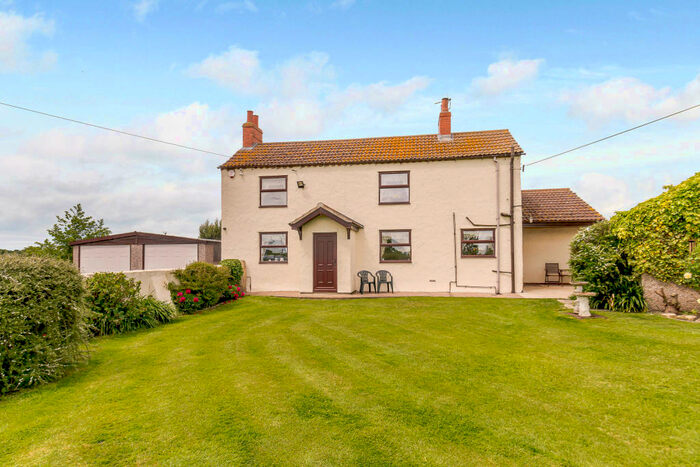 4 Bedroom Detached House For Sale In Kirkhouse Green, Doncaster, DN7