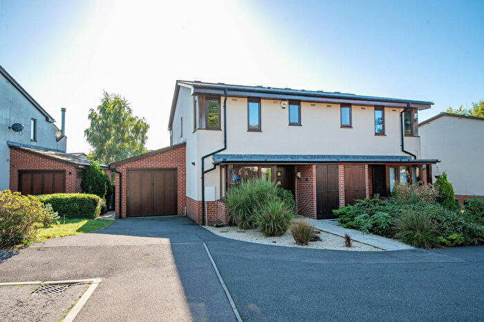 3 Bedroom Semi-Detached House For Sale In Foxdown, Overton, RG25