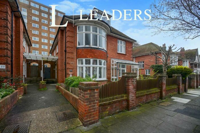 2 Bedroom Flat To Rent In Third Avenue, Hove, BN3