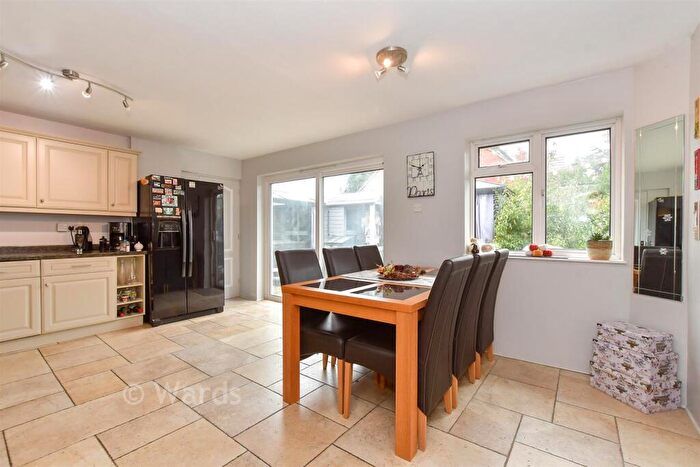 4 Bedroom Detached House For Sale In Longmead Close, Herne Bay, Kent, CT6