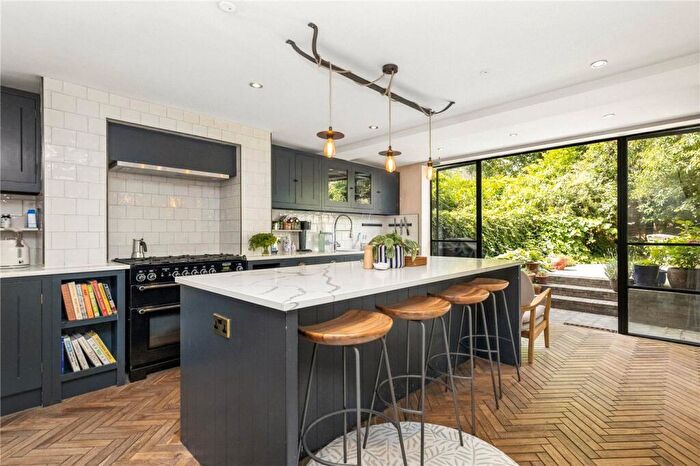 4 Bedroom Terraced House For Sale In Nevill Road, London, N16
