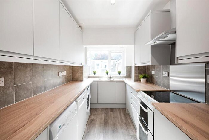 6 Bedroom Terraced House To Rent In Lorne Road, Bath, BA2