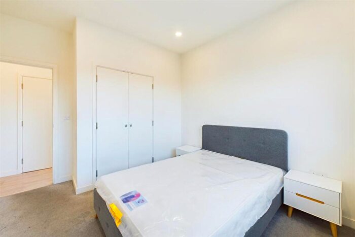 1 Bedroom Flat To Rent In Gates Way, Stevenage, SG1