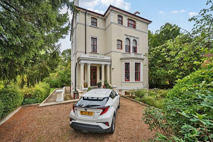 2 Bedroom Flat To Rent In Lawrie Park Road, London, SE26