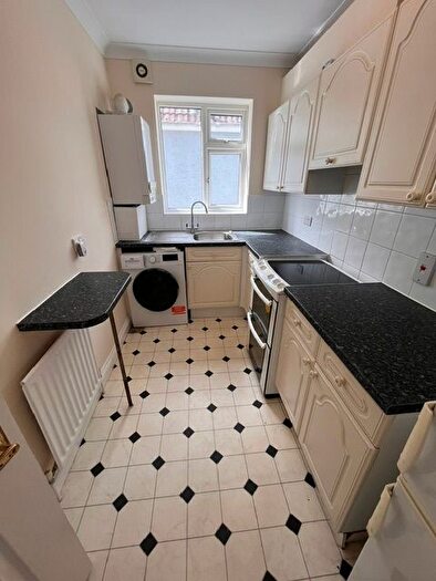1 Bedroom Flat To Rent In Southern Road, Bournemouth, BH6