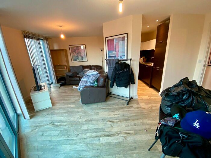 2 Bedroom Apartment For Sale In St. John's Walk, Birmingham, B5