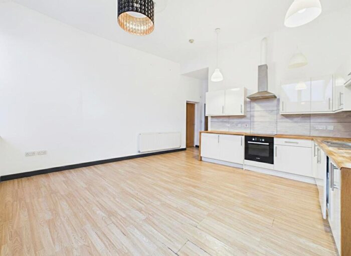 1 Bedroom Property To Rent In Armley Lodge Road, Leeds, LS12