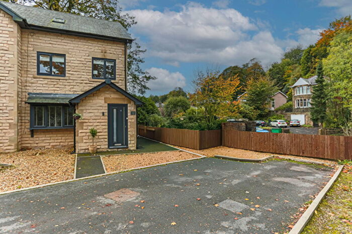 4 Bedroom Semi-Detached House For Sale In Meadows Court, Broadclough, Bacup, Rossendale, OL13