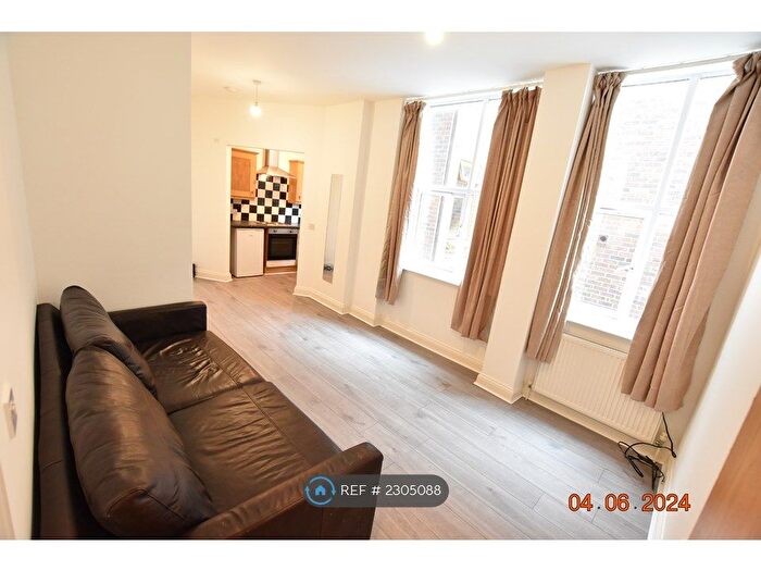 1 Bedroom Flat To Rent In Guildford Street, Luton, LU1