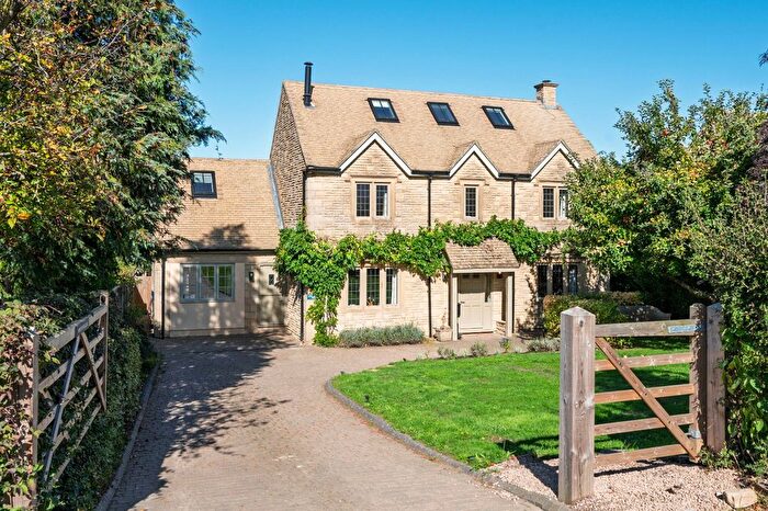 4 Bedroom Detached House For Sale In Sidings Road, Churchill, Chipping Norton, Oxfordshire, OX7