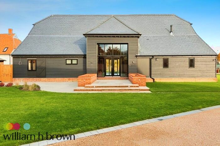 4 Bedroom Barn Conversion To Rent In White Hart Lane, Chelmsford, CM1