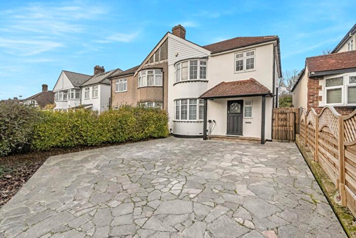 4 Bedroom Semi Detached House For Sale In Southborough Lane, Bromley, BR2
