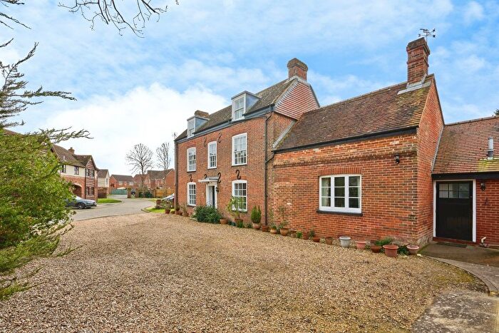 5 Bedroom Detached House For Sale In Admiral Way, Cowes, PO31