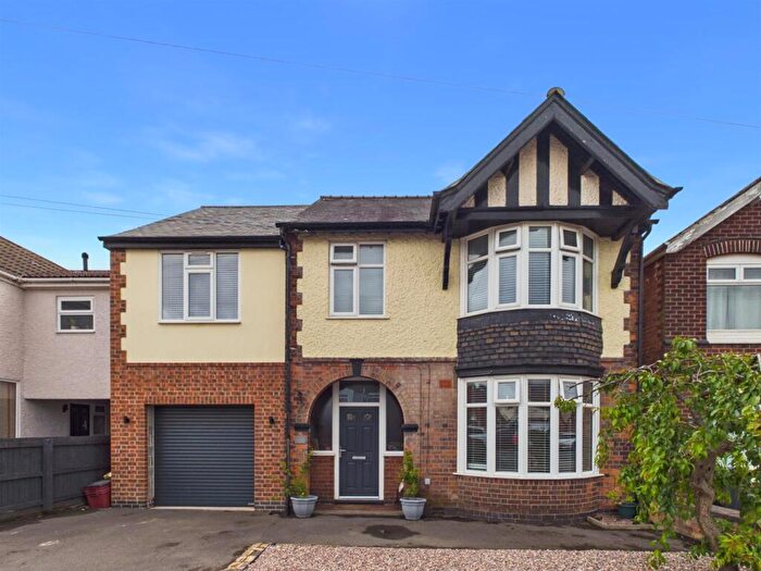 4 Bedroom Detached House For Sale In Forest Road, Coalville, LE67