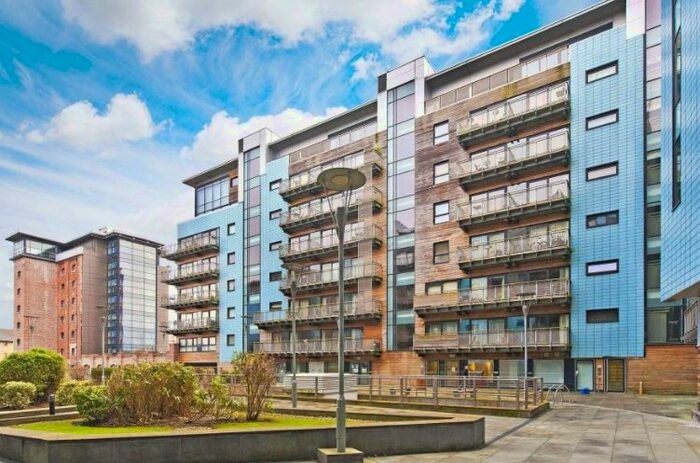 2 Bedroom Flat To Rent In Breadalbane Street, Edinburgh, Midlothian, EH6