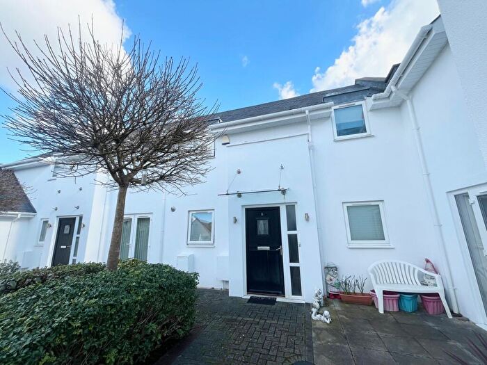 2 Bedroom House To Rent In Commercial Road, Poole, BH14