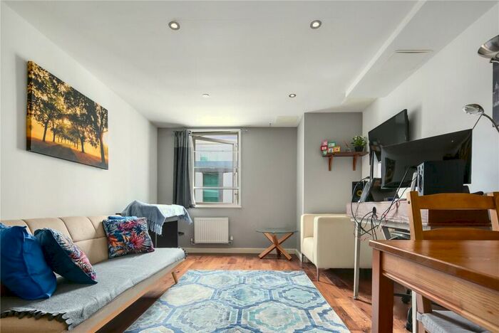 1 Bedroom Flat To Rent In Hackney Road, Hoxton, London, E2