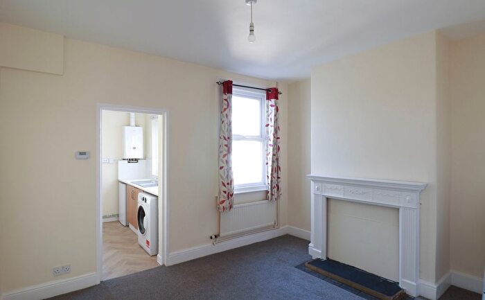 2 Bedroom Terraced House To Rent In Dryden Street, Swindon, SN1