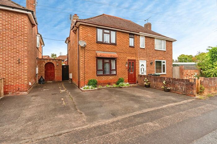 2 Bedroom Semi Detached House For Sale In Testwood Crescent, Southampton, Hampshire, SO40