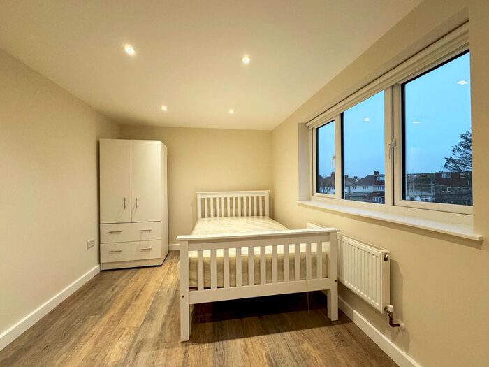 Studio To Rent In Cardington Square, Hounslow, TW4