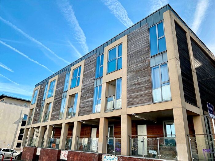 3 Bedroom Maisonette For Sale In Bath Buildings, Montpellier, Bristol, BS6