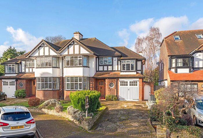 4 Bedroom Semi Detached House For Sale In Greenways, Beckenham, BR3