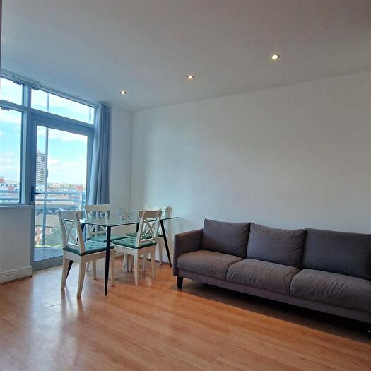 2 Bedroom Flat To Rent In Gerry Raffles Square, London, E15