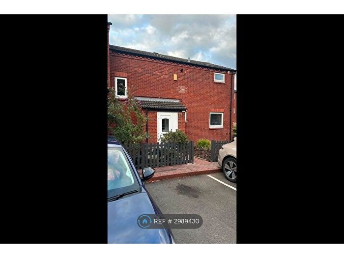 3 Bedroom End Of Terrace House To Rent In Upper Field Close, Redditch, B98