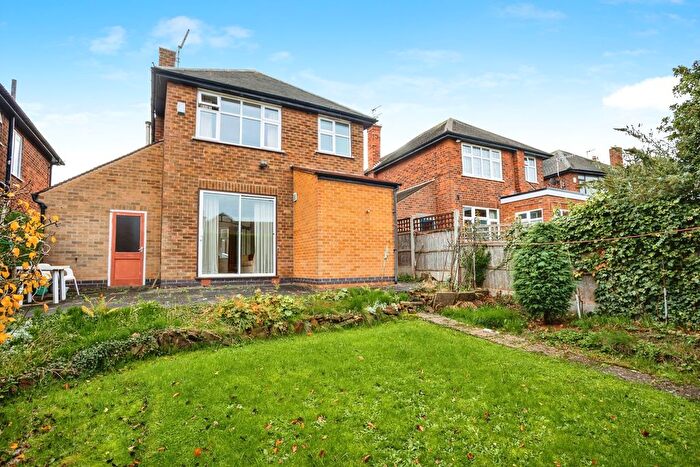 3 Bedroom Detached House For Sale In Canberra Crescent, West Bridgford, Nottingham, Nottinghamshire, NG2